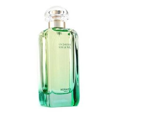 全世界公认的十大经典香水排名,世界公认的十大顶级香水