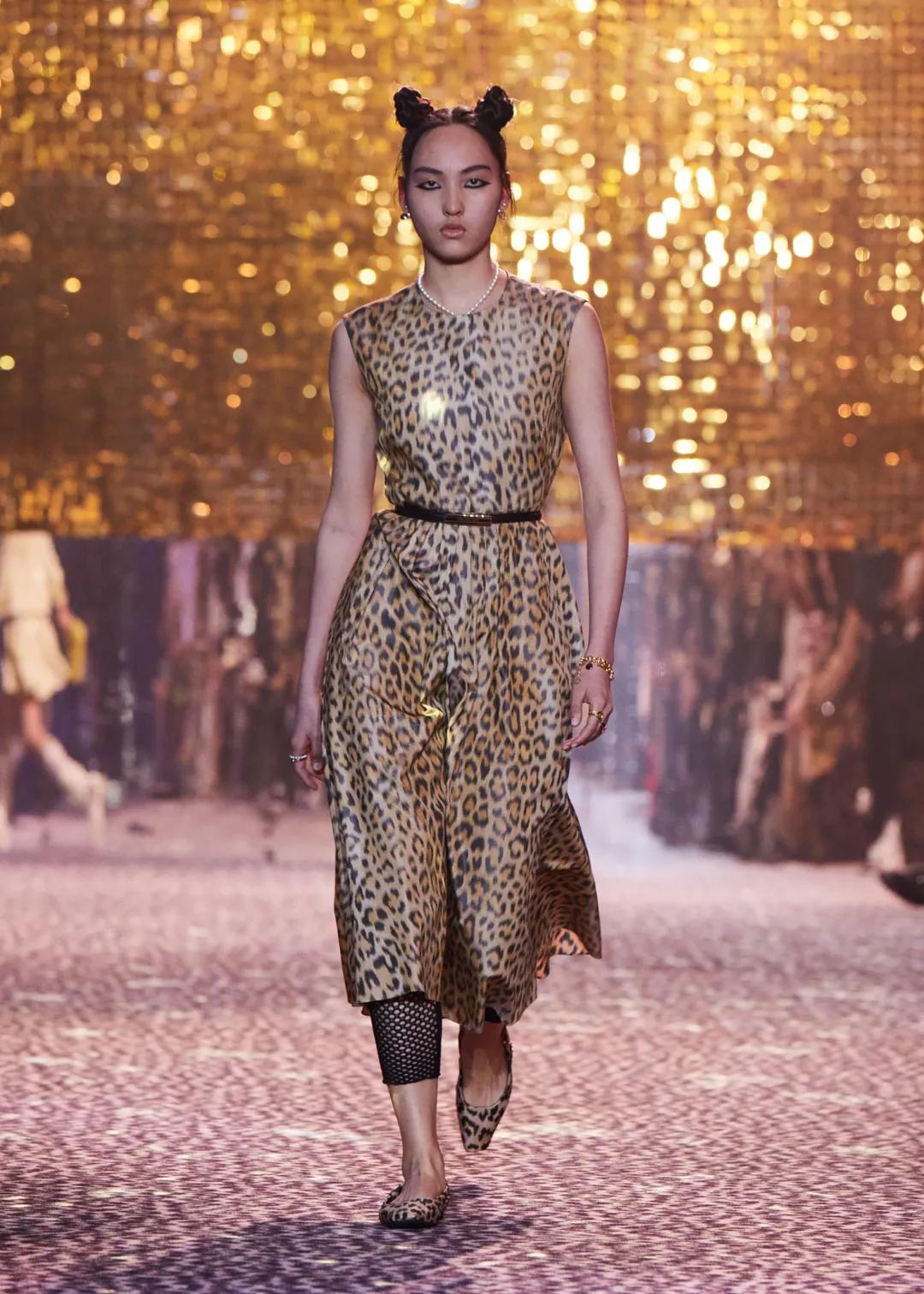 迪奥dior2020走秀冬季款运动鞋,dior2012春夏走秀视频完整版