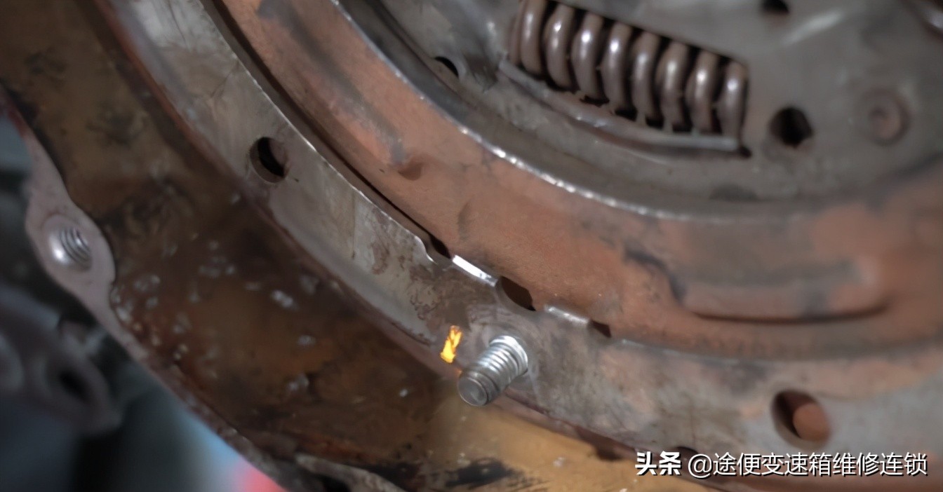 大众1.4t干式双离合容易进水,干式双离合在暴雨中行驶会进水吗