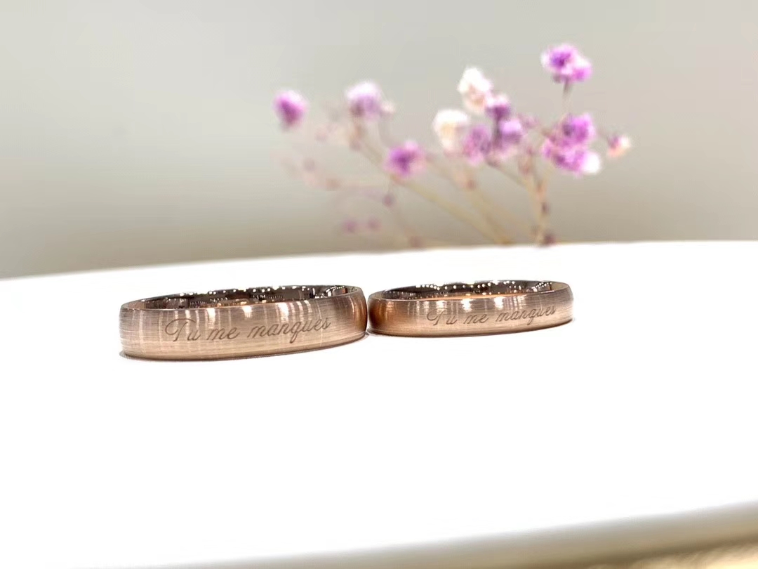 男士婚戒一般戴哪个手,男款婚戒佩戴哪只手