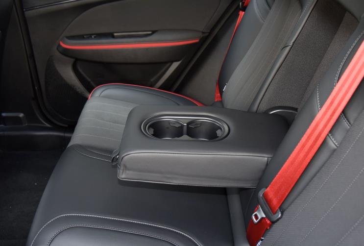 比亚迪元和欧拉好猫哪个值得买,比亚迪海豚和欧拉好猫性价比