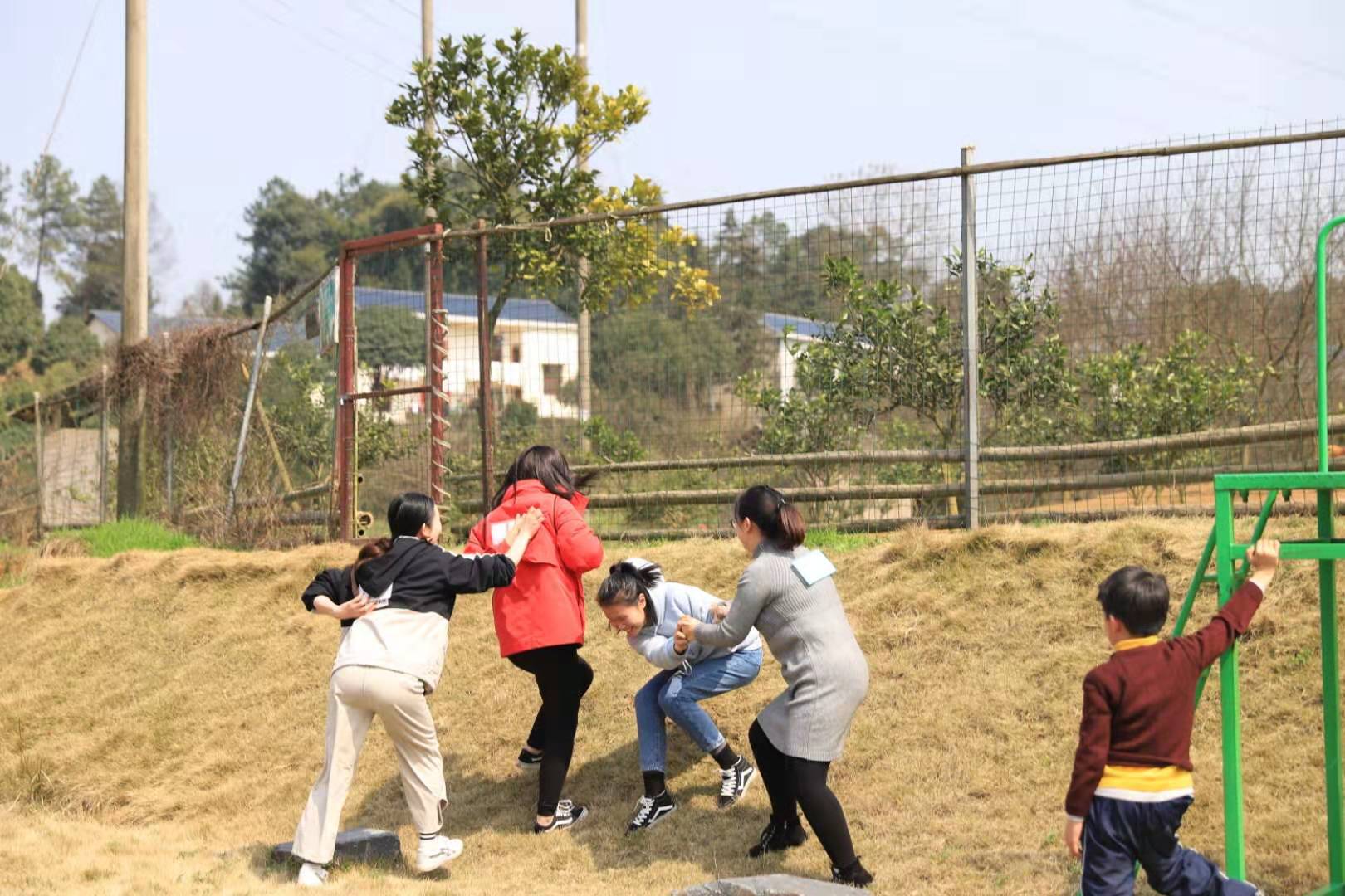离开只是为了下次更好的遇见,每一次的离开都是为了美好的明天