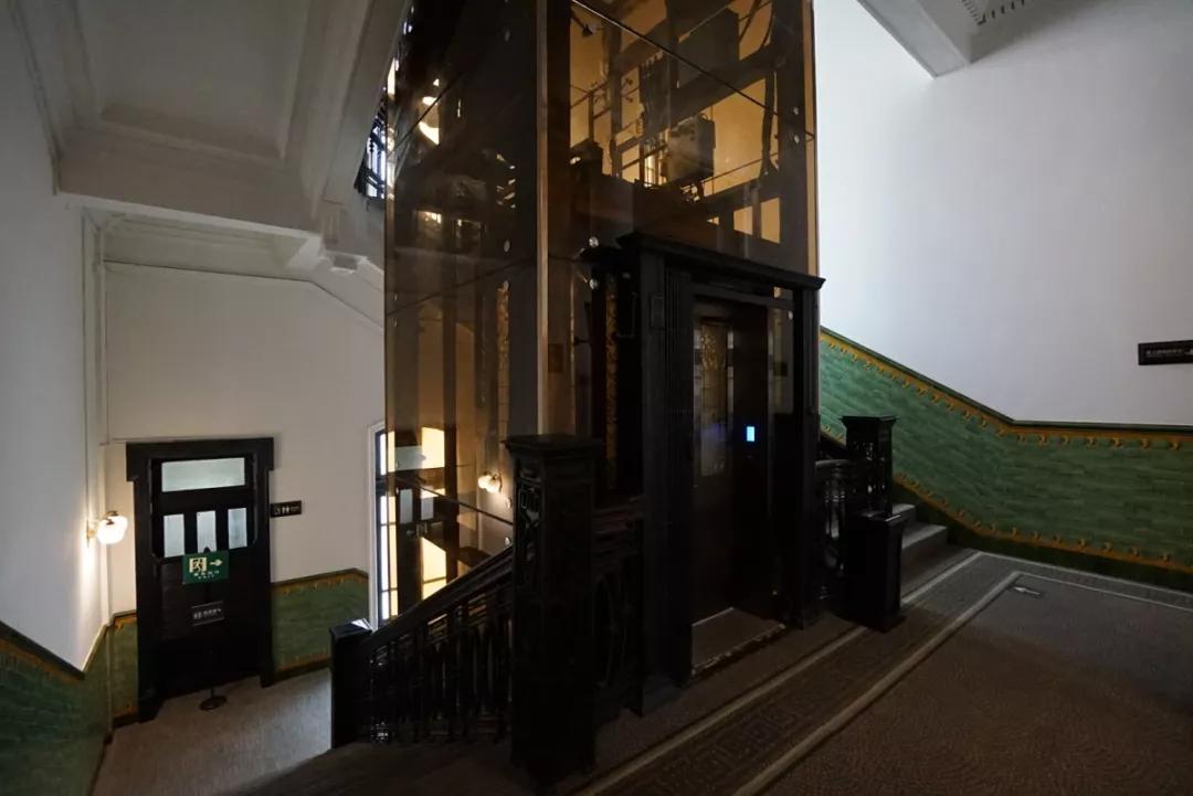 粤海关见证了千年商都的繁华,粤海关大楼钟楼内部