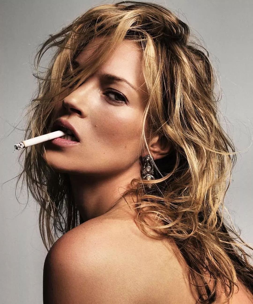 armani21年大秀,armani意大利打折