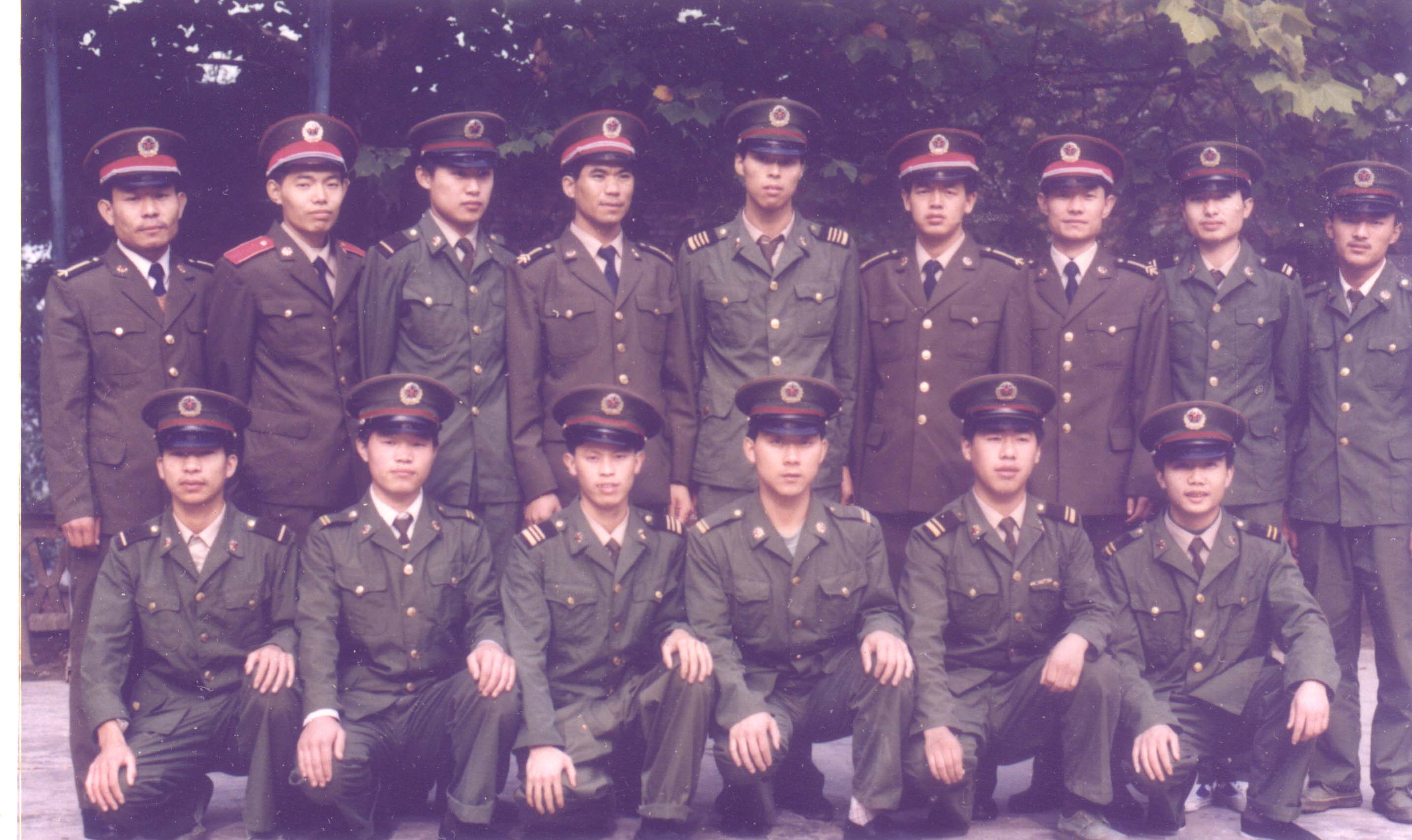 过去的志愿兵相当现在几级士官,第一批志愿兵现有什么待遇