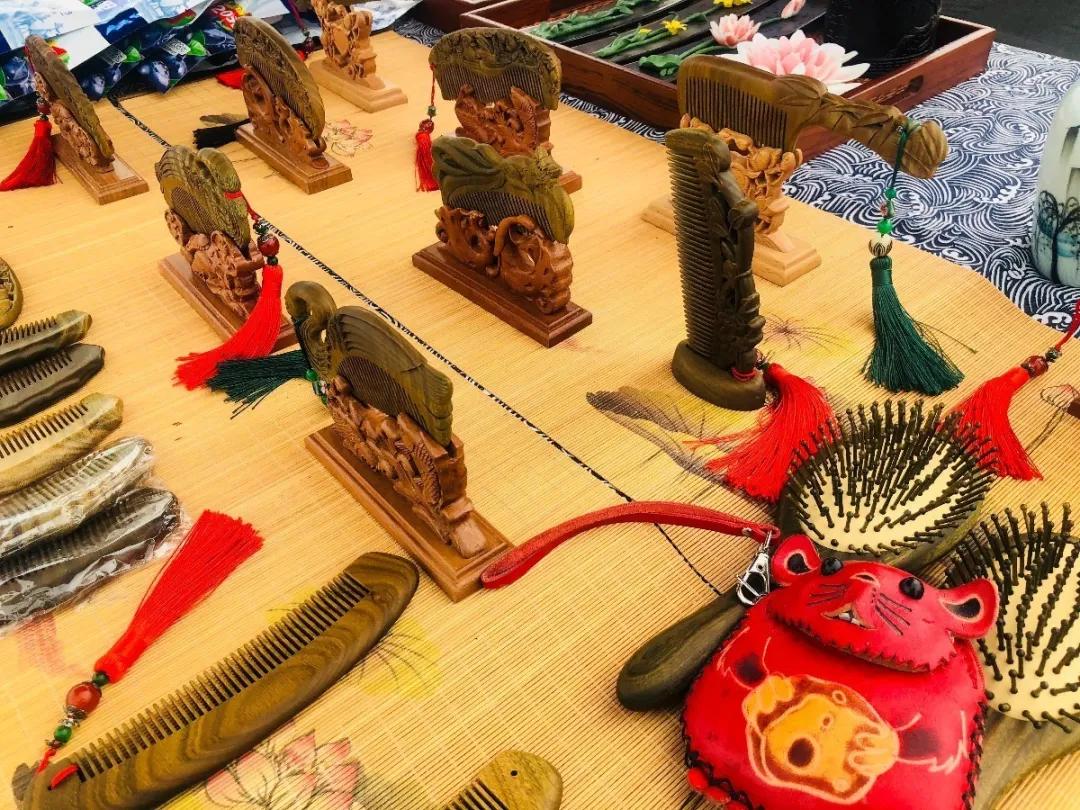 六一儿童节集市游玩活动,快乐六一伴你童行主题党日活动