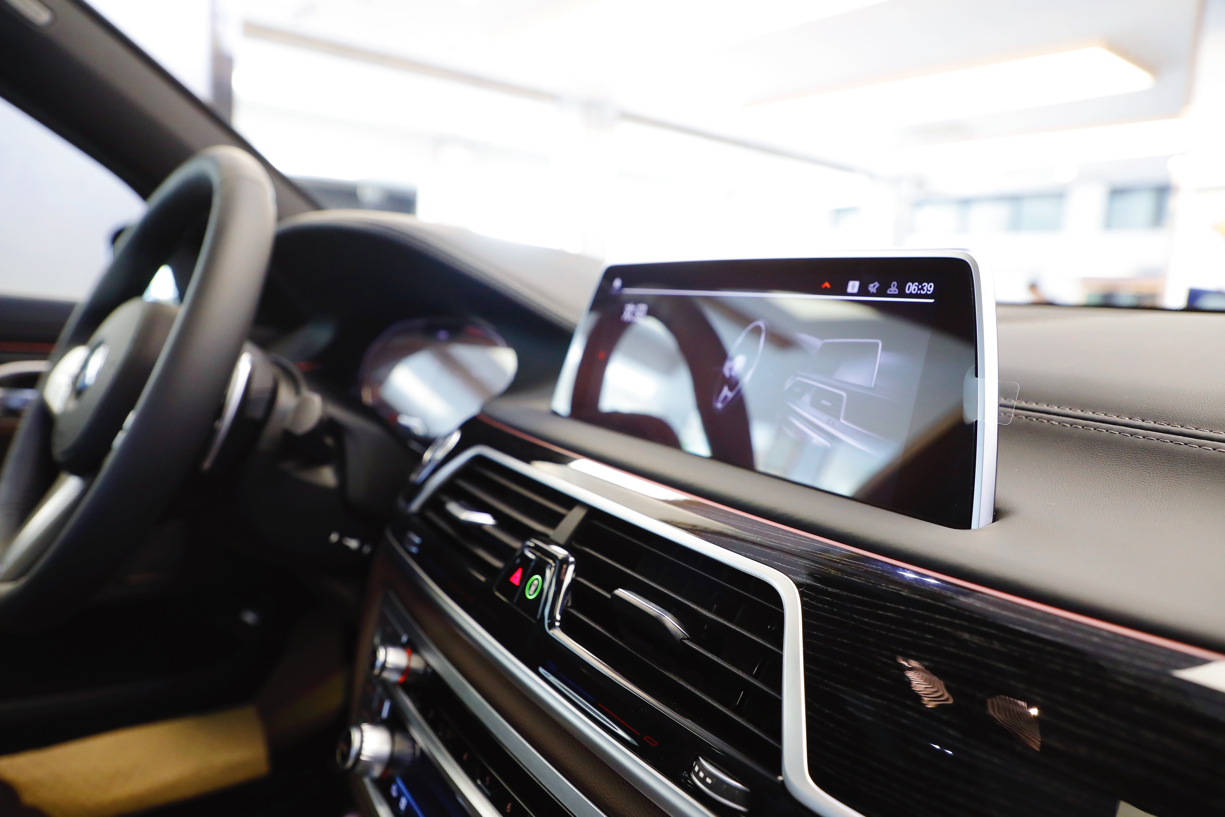 2.0T宝马730,为何能击败S级和A8成为D级车销量冠军?