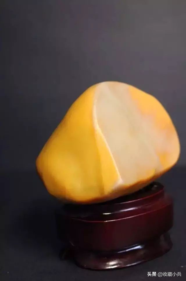 沙漠漆戈壁石图片,沙漠戈壁彩石