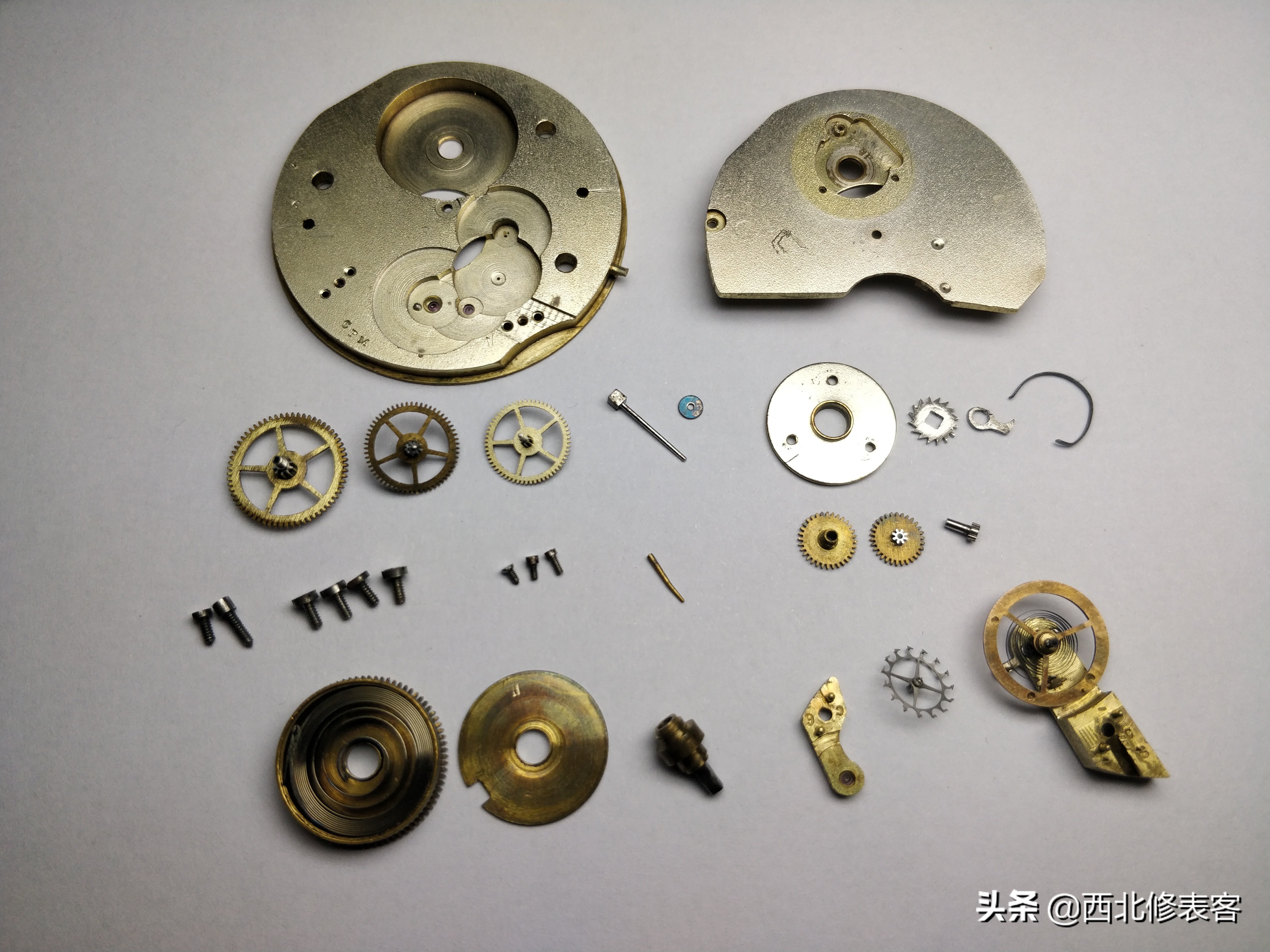 老怀表修理视频,修表师傅修坏表