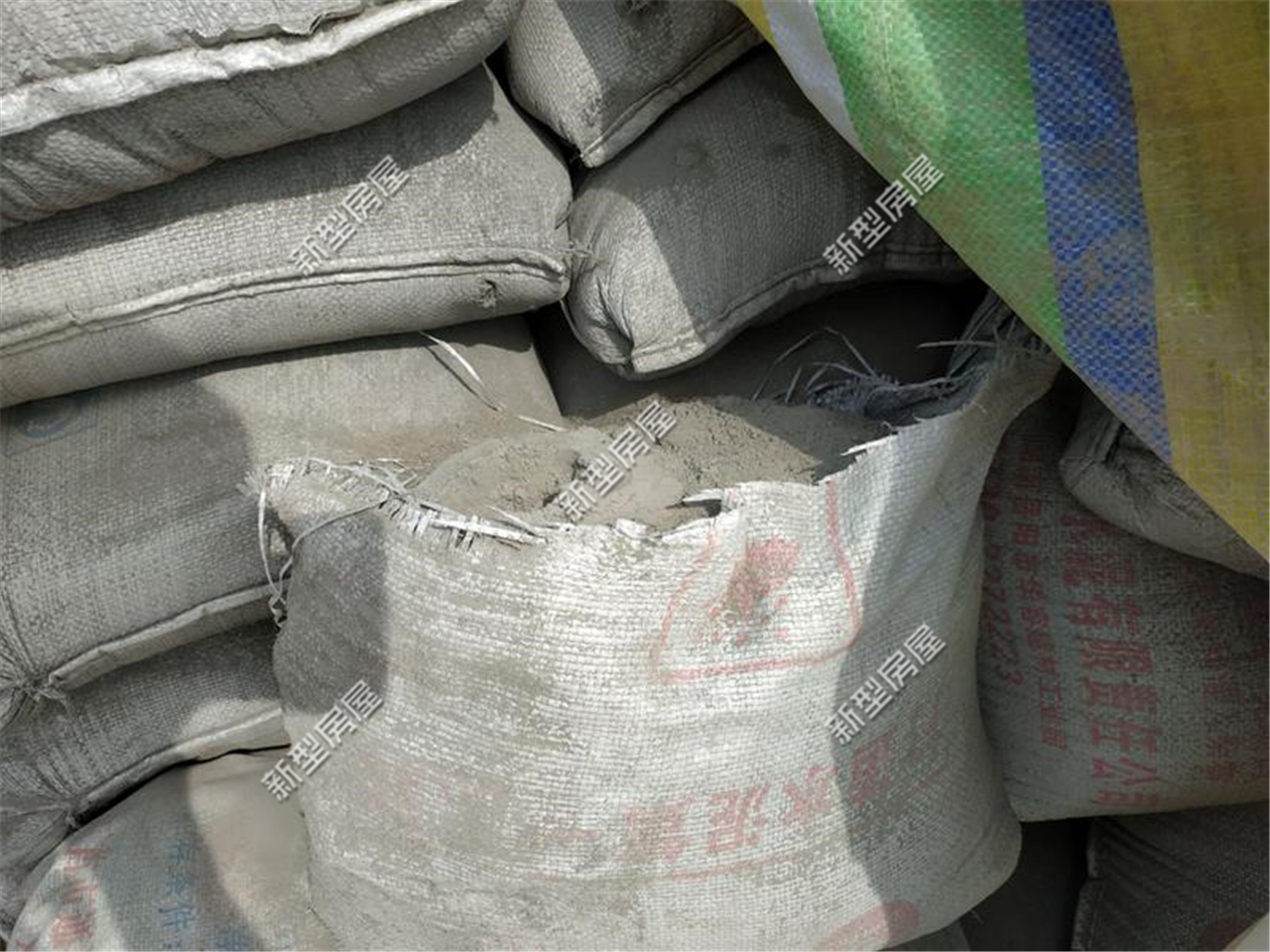 混凝土强度不同配合比相同吗,建房混凝土什么比例最坚固