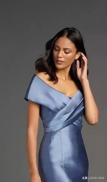 婚礼妈妈礼服挑选攻略,婚礼妈妈怎么穿衣服合适