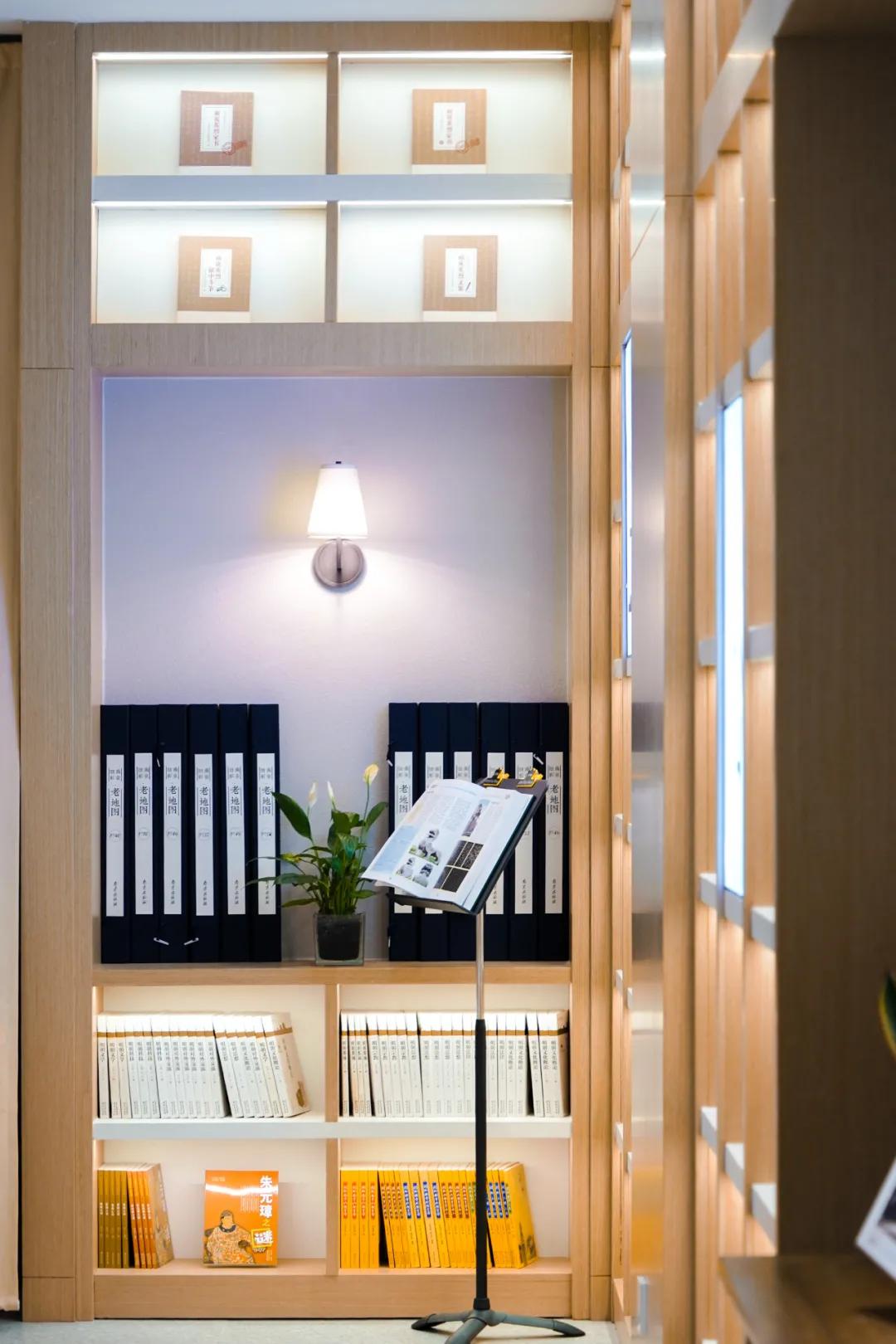 走进这家书屋，你就读懂了南京！