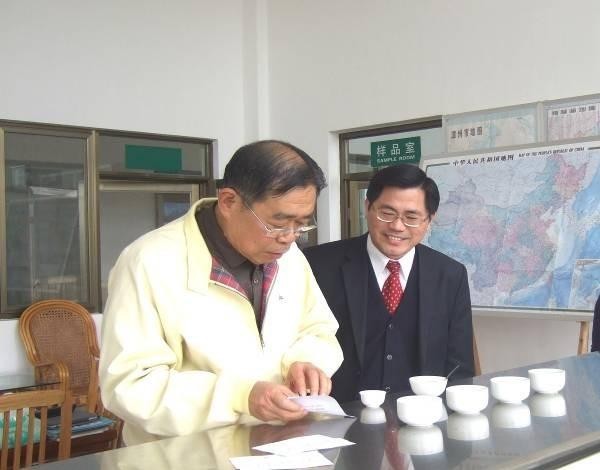 世界茶叶大王李瑞河，5年开店100家，经商不忘本