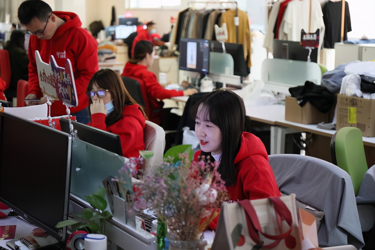 娅丽达双十一,郑州女装双十一比赛