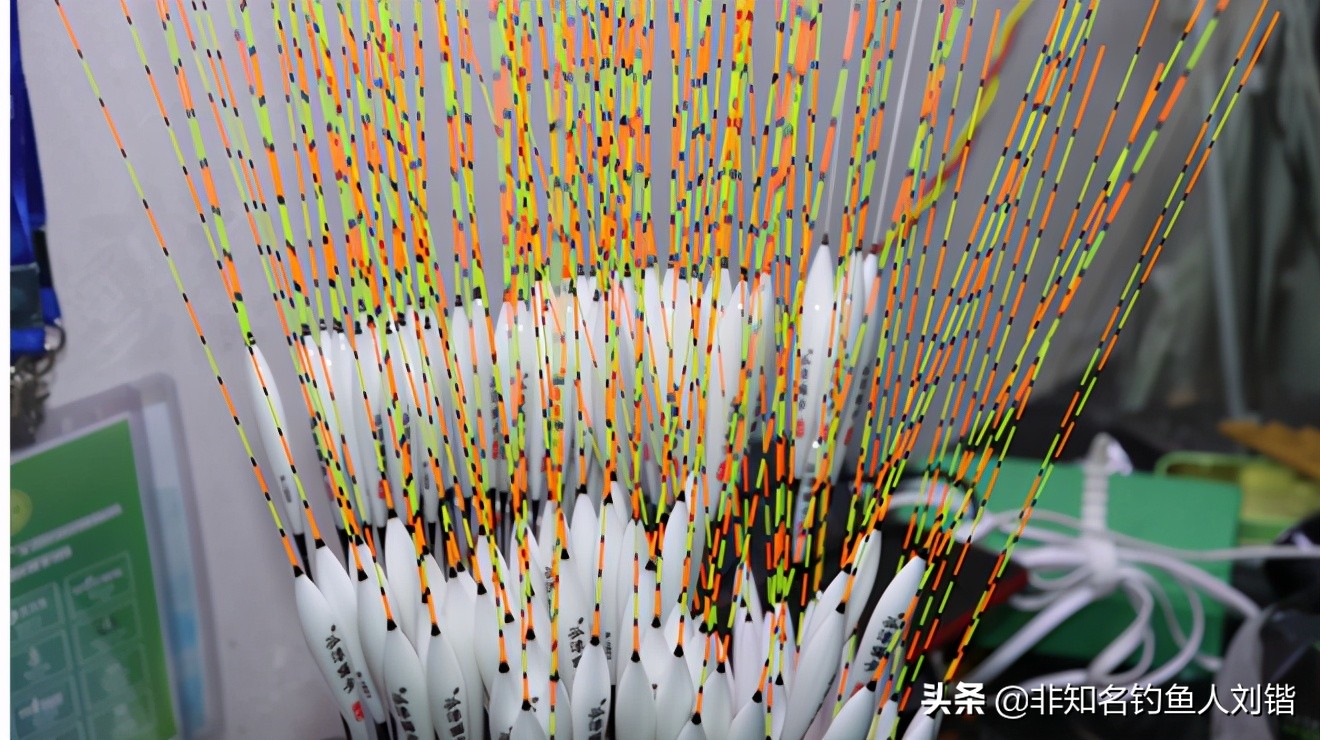 钓鱼浮漂哪种容易看清楚,钓鱼浮漂一般什么颜色好