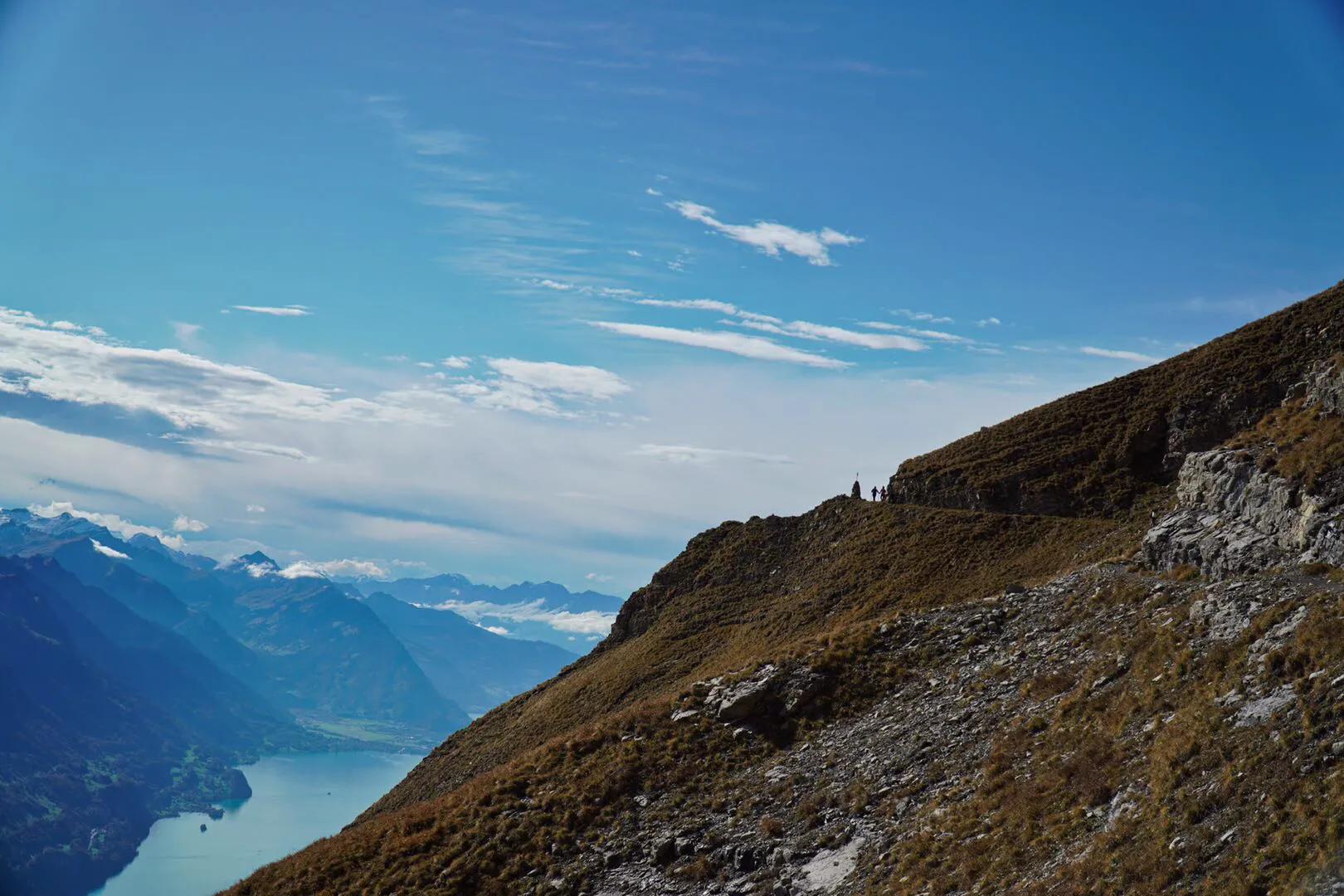 瑞士少女峰旅游详细攻略,四姑娘山徒步路线免费推荐