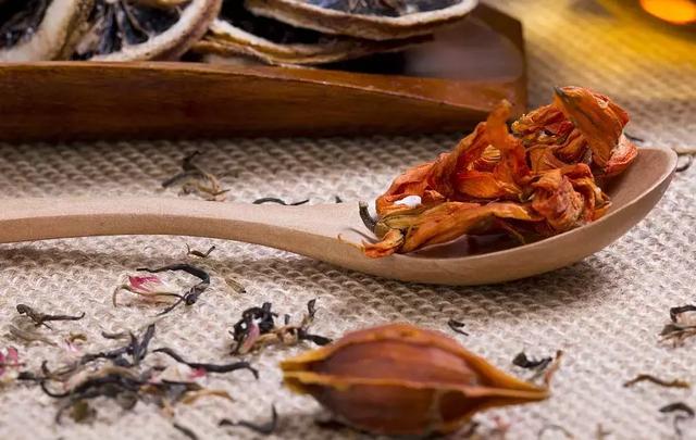 半永久纹身贴跟真纹身一样颜色,半永久纹身1-100天效果图