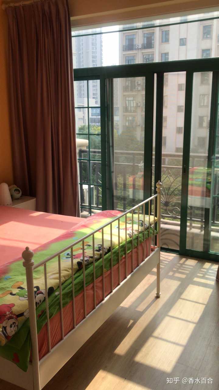 买了高层的人怎么样了,买了顶楼的房子后悔了吗