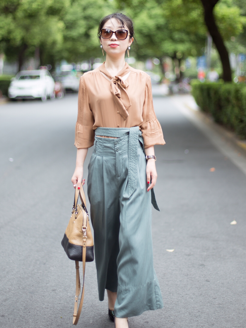 职场穿着与通勤穿搭有什么区别,上班穿衣服有讲究吗