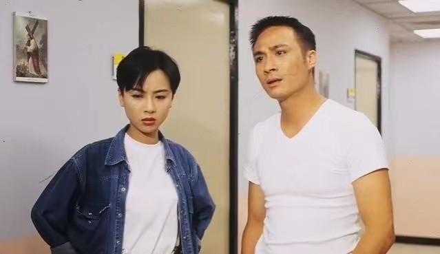 袁洁莹为何息影,袁洁莹巅峰时的美貌