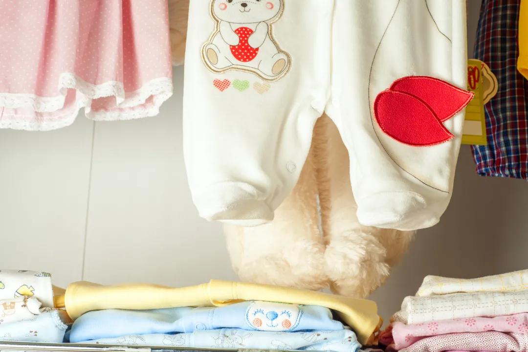 网上10几块钱的衣服能给孩子穿吗,十几块钱的儿童衣服能穿吗