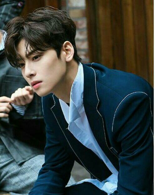 男生卷发造型中短卷,男生卷发造型中长发圆脸