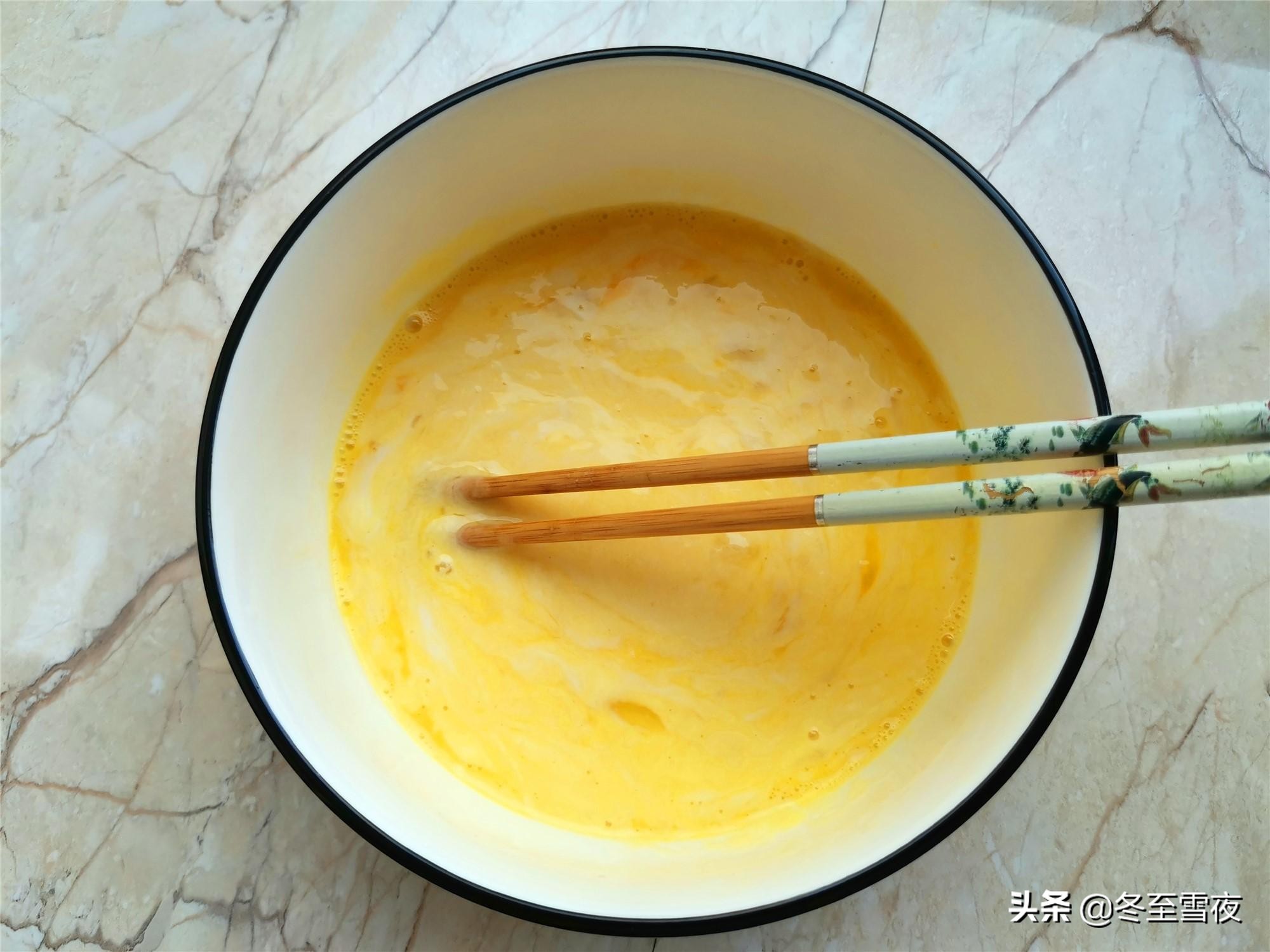 何炅教做酸奶蛋糕用什么面粉,何炅示范的酸甜小蛋糕教程