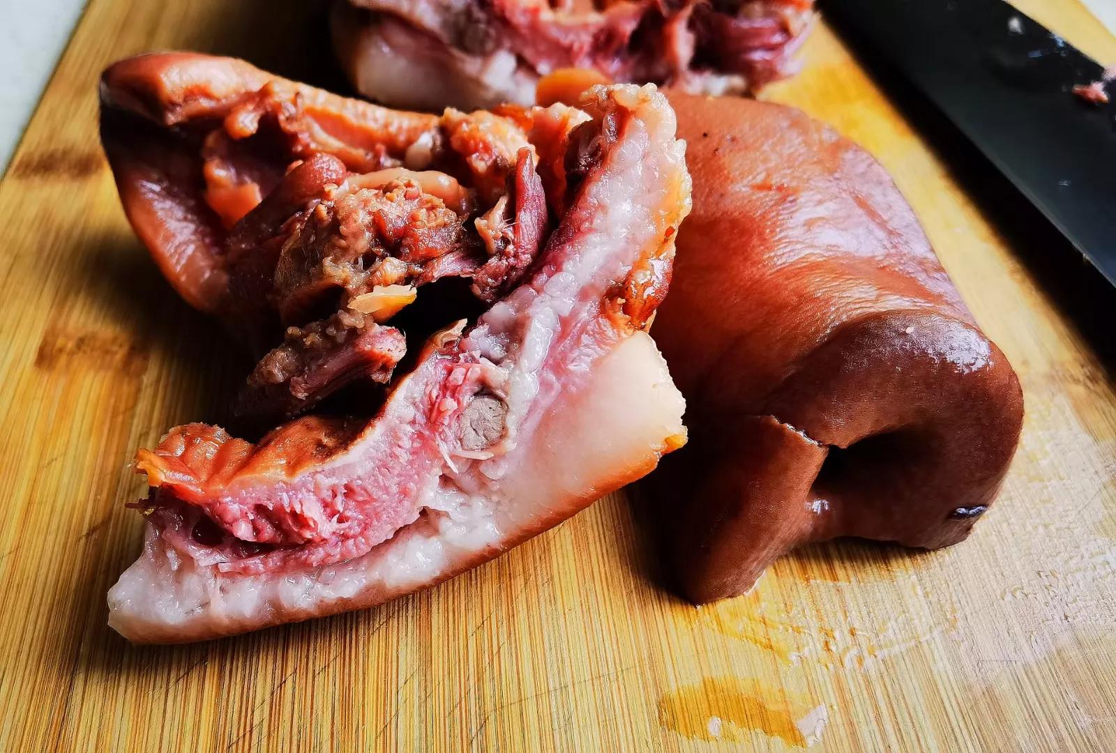 嘴长毛短浅含膘,嘴长毛短浅含膘是什么生肖