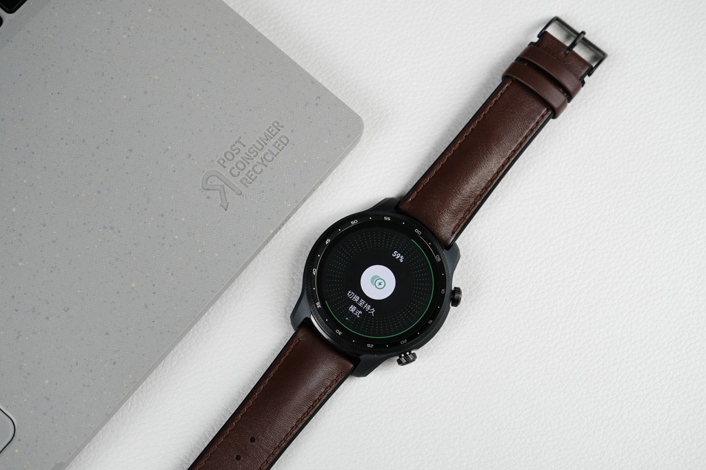 ticwatchprox充电,最全能的智能手表ticwatchprox