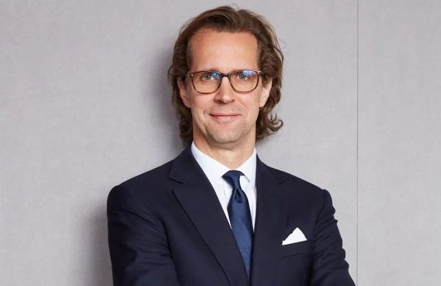 不行就换人！今年全球时尚产业平均每月6位CEO离任