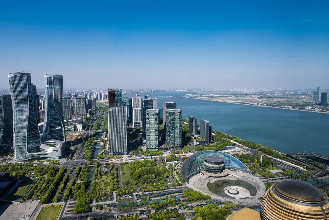 东方润园52万,东方润园585平方拍卖