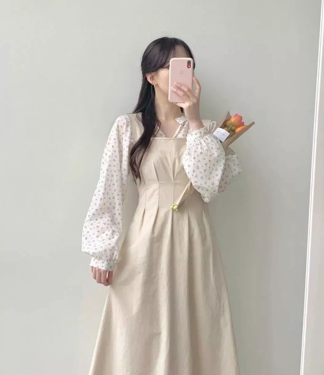 吊带裤穿搭,连体吊带裤怎么搭配才好看