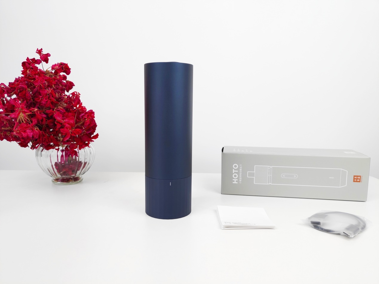 实用与颜值同在，一手玩转多面生活，小猴直柄电动螺丝刀丨上新