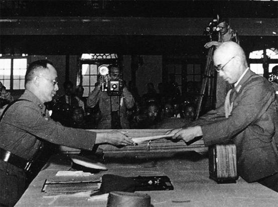 日本投降后为什么要占领千岛群岛,日本投降全世界杀了多少日本战俘