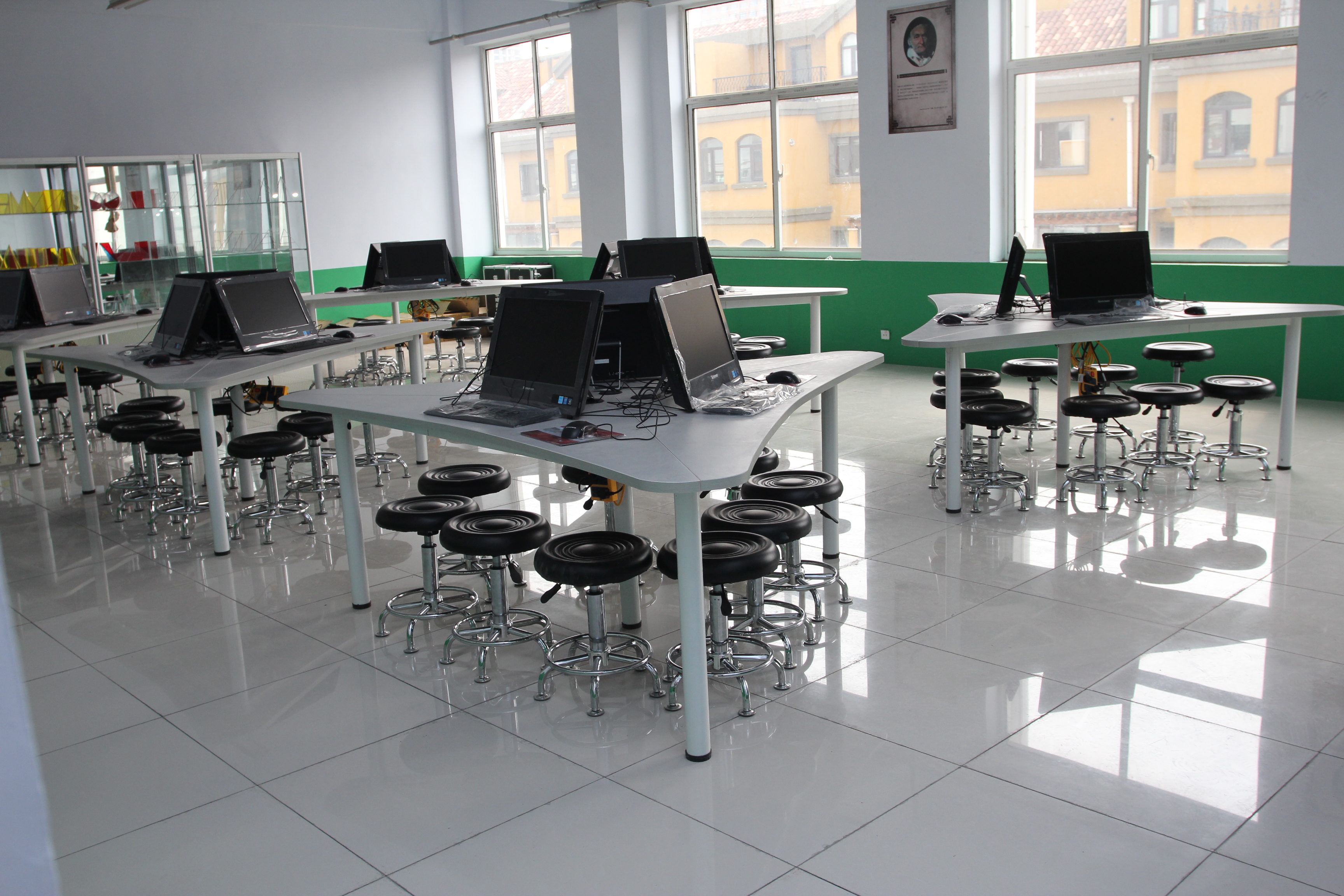 中考生看过来，来这里成就最好的自我——选择临沂三中，无悔一生