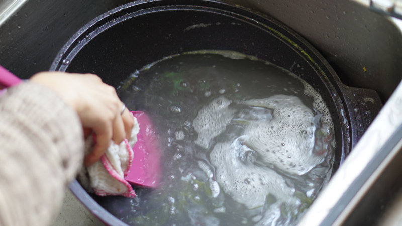 英国帝伯朗钛钻不粘锅,做一桌好菜,只需要这一口锅