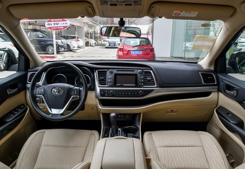 货真价实还是徒有虚名?“七座SUV标杆”的丰田汉兰达值得买吗?