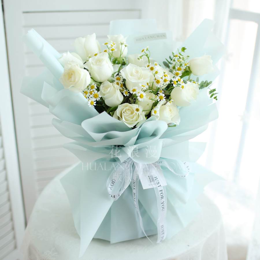 送女朋友玫瑰花的颜色,女朋友生日送什么颜色的玫瑰花好