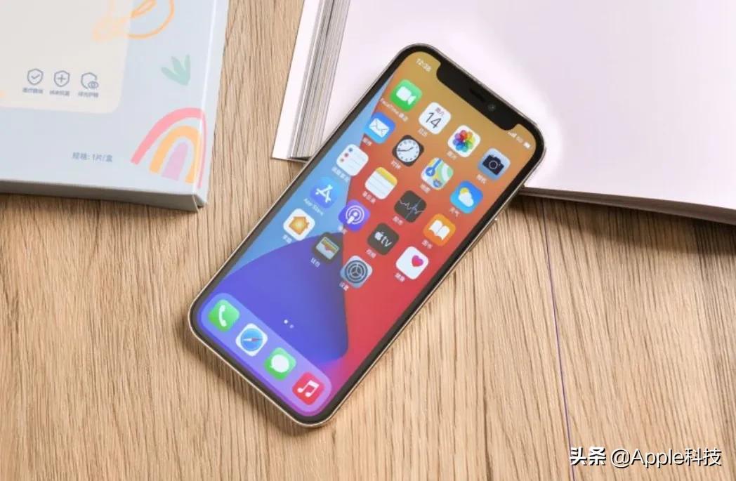 手机保护膜水凝膜好还是钢化膜好,曲屏手机贴钢化膜好还是水凝膜好