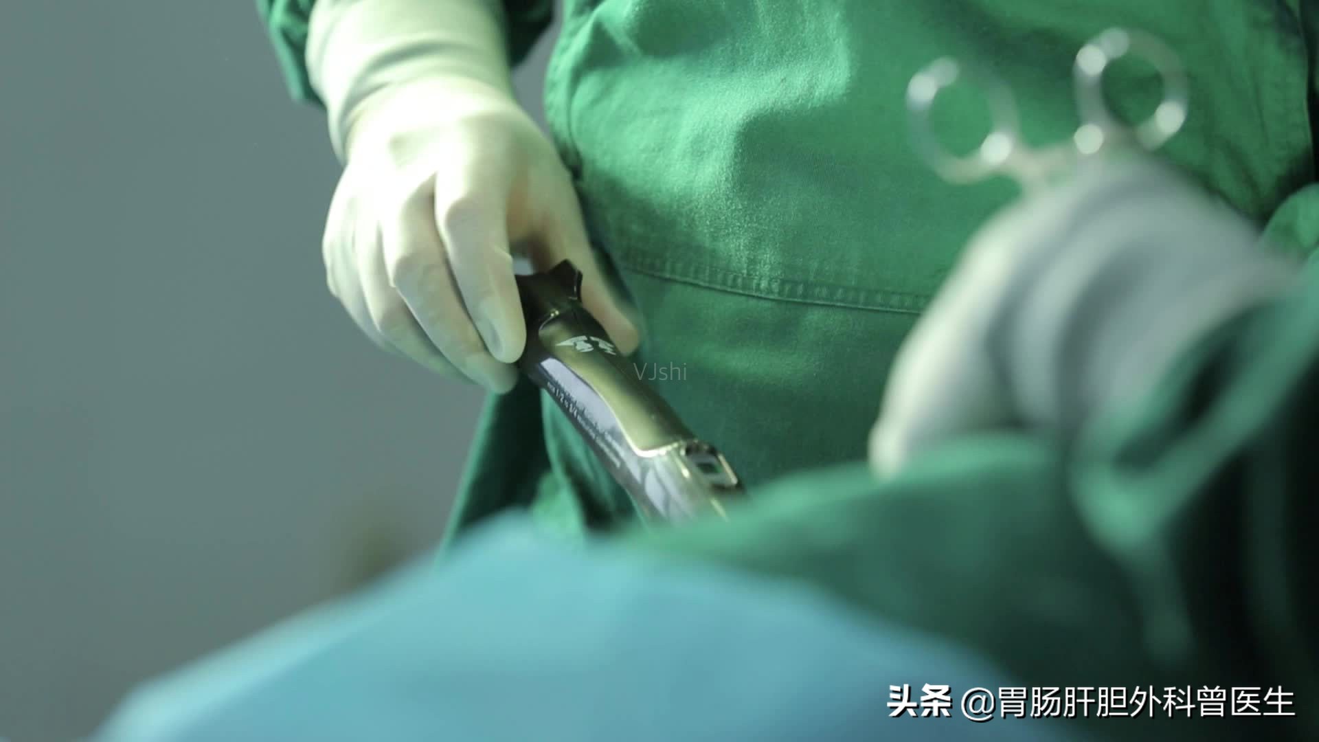 痔疮手术吻合器环切有哪些弊端,痔疮传统手术和吻合器手术哪个好