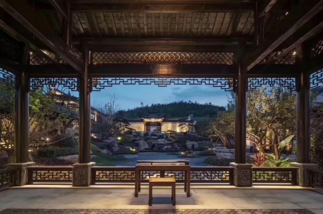 蓝光的房子卖多少一平,蓝光房产值得买吗