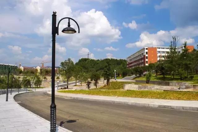 松桃民族中学,松桃县松桃民族中学