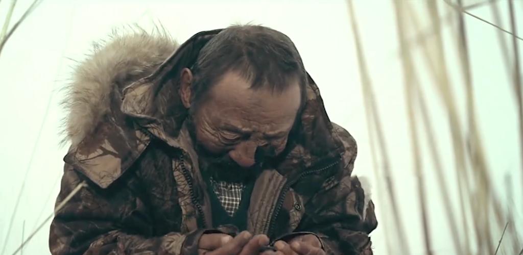 75岁老头被狼群追杀徒手大战狼群,放羊老汉遭遇狼群