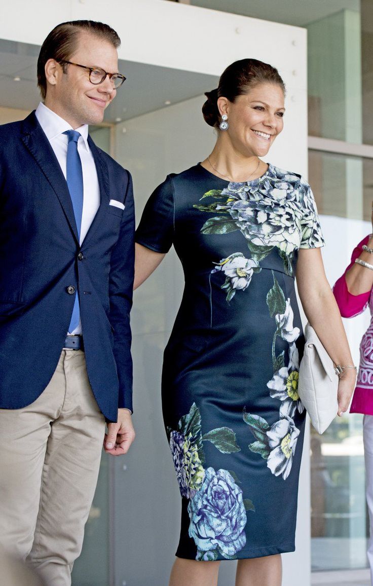 莱后服饰,莱后王室穿搭