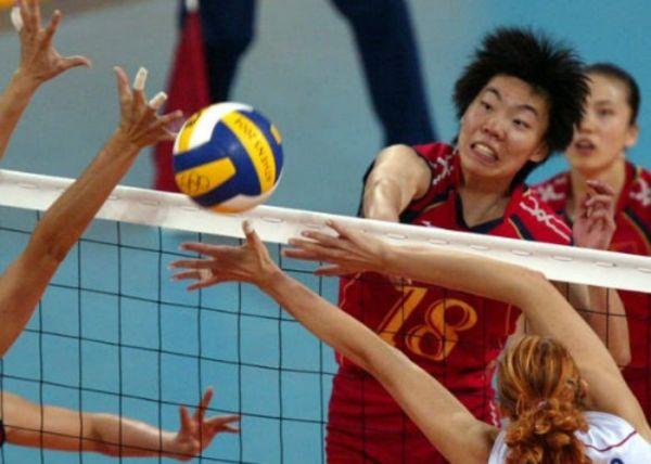 女排奥运冠军张萍与刘德华拍电影,女排张萍为什么退役