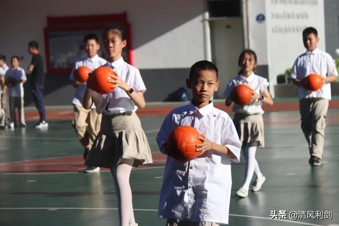新建学校体育项目,新小学体育课程