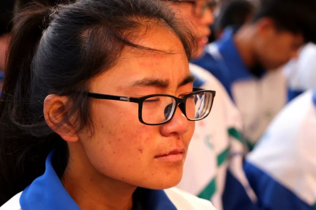 点燃青春之火,点燃青春激情实现人生梦想