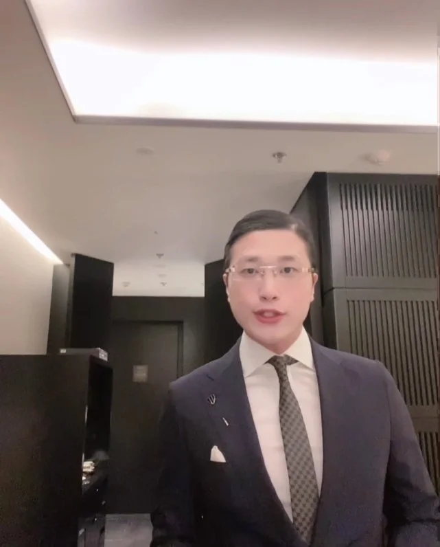 人类高质量男性戴的表是真还是假,人类高质量男性回应假表事件