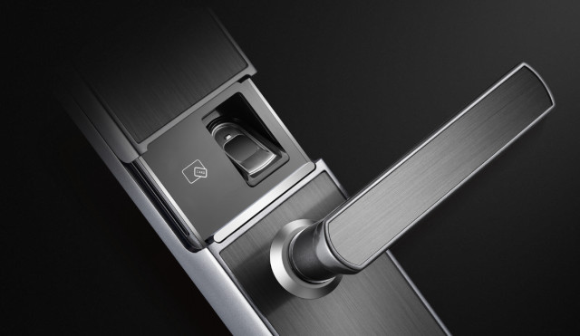 百检网:小黑盒秒开智能锁,仅12款锁舌达*级A**,智能锁选购攻略