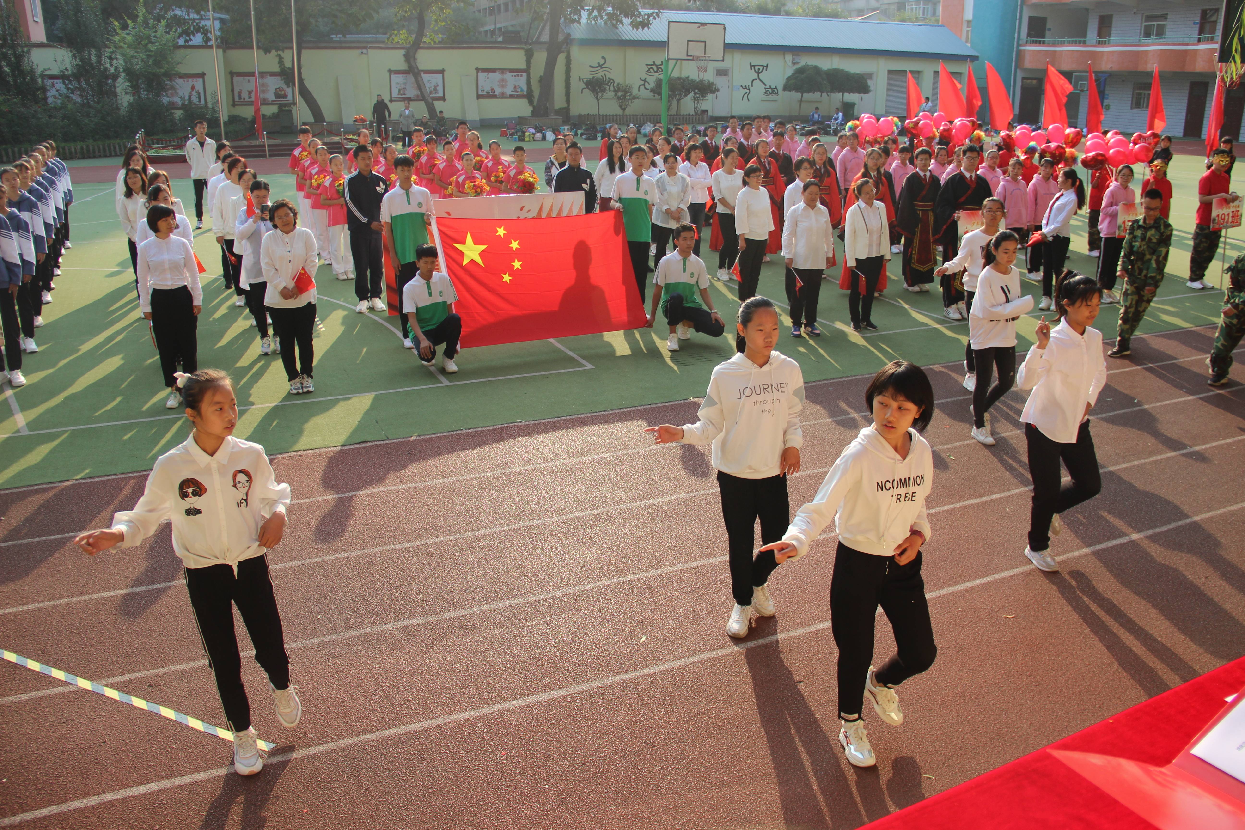 太原市四十八中中学生运动会,校运会激情点燃梦想拼搏铸就辉煌